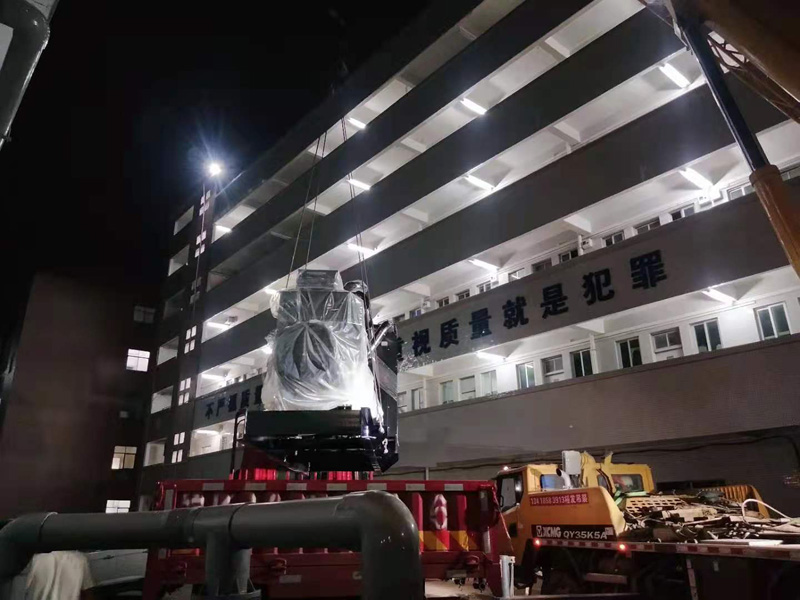  新機銷售現(xiàn)場
